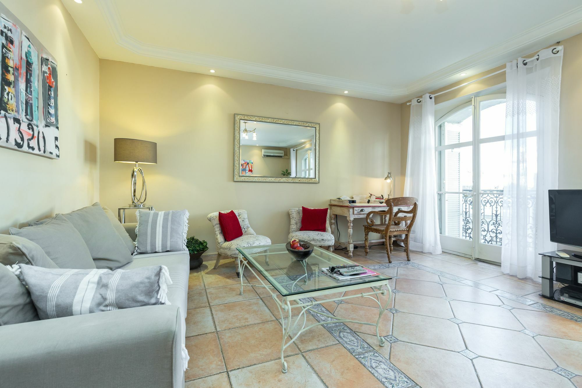 Appartement Lovely 2 Bed 2 Bath In On Rue Antibea Easy Walk To The Palais 224